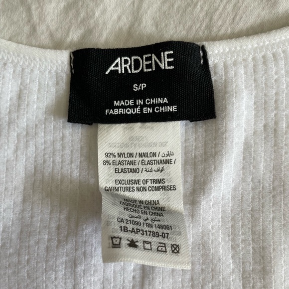 *sold* Ardene Cropped Scoop Neck White Tee - Picture 4 of 4